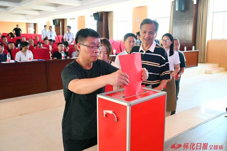 敬业和诚信的司法鉴定人队伍,为深入实施"五新四城"战略,服务全市经济